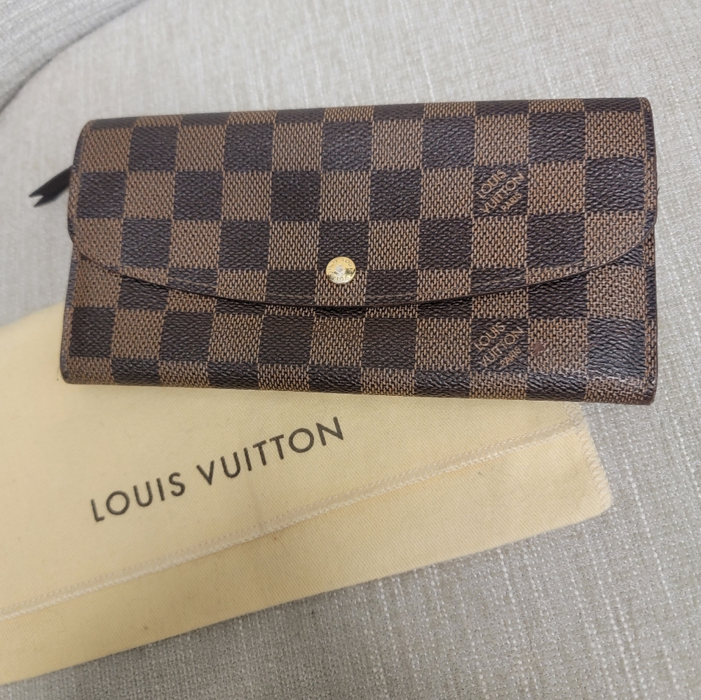 Louis Vuitton brown Damier Sarah wallet, canvas